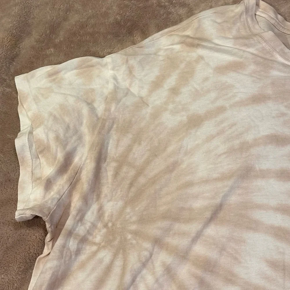 OLD NAVY • tie-dye cropped tee - Picture 3 of 5